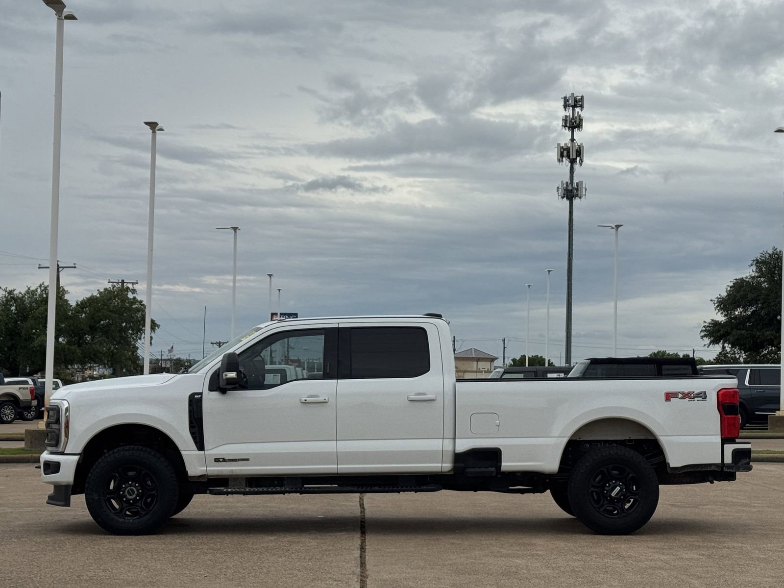Used 2024 Ford F350 XLT w/ XLT Premium Package AWD/4WD image 7