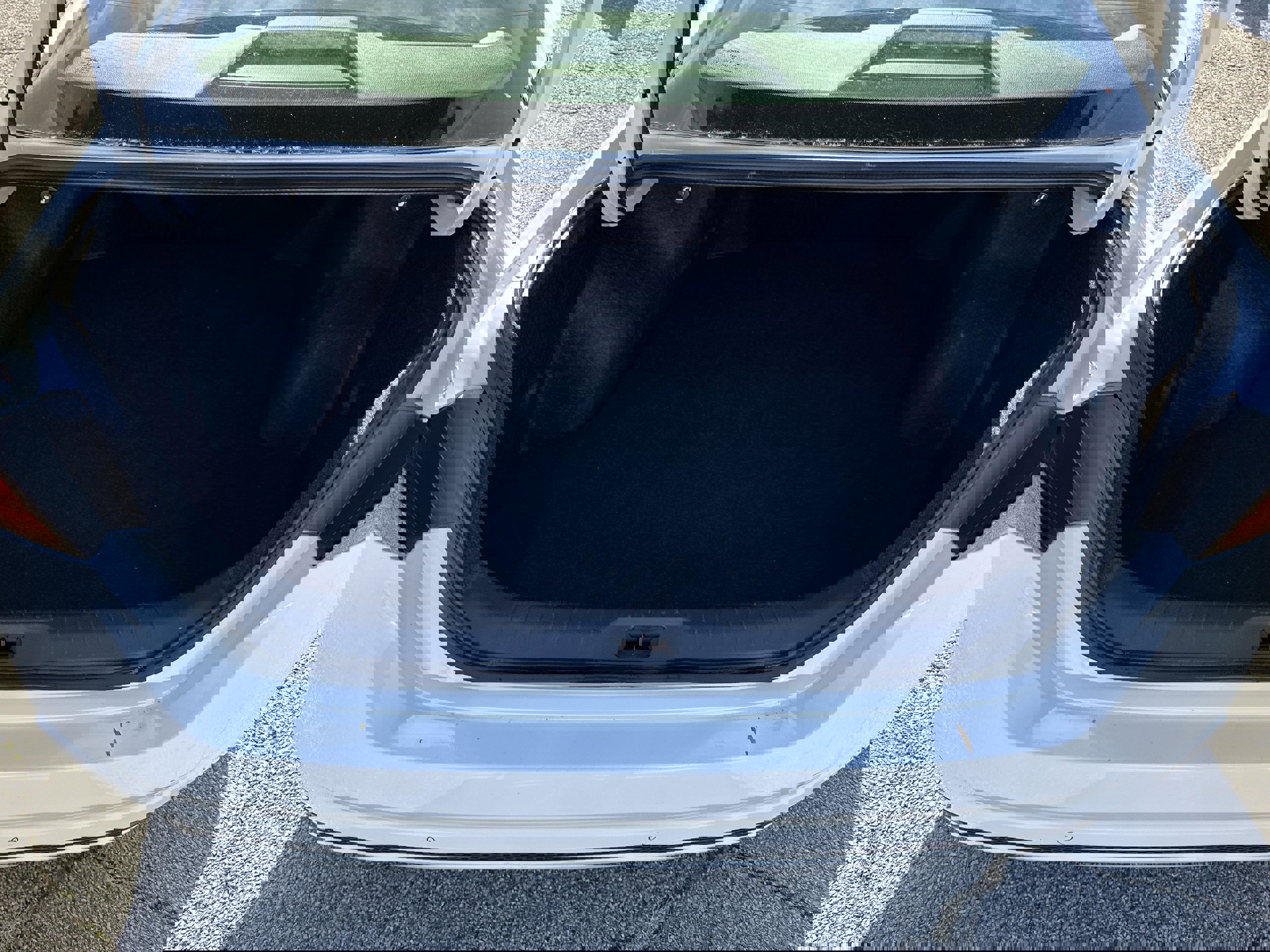 Used 2025 Nissan Altima 2.5 SV image 18