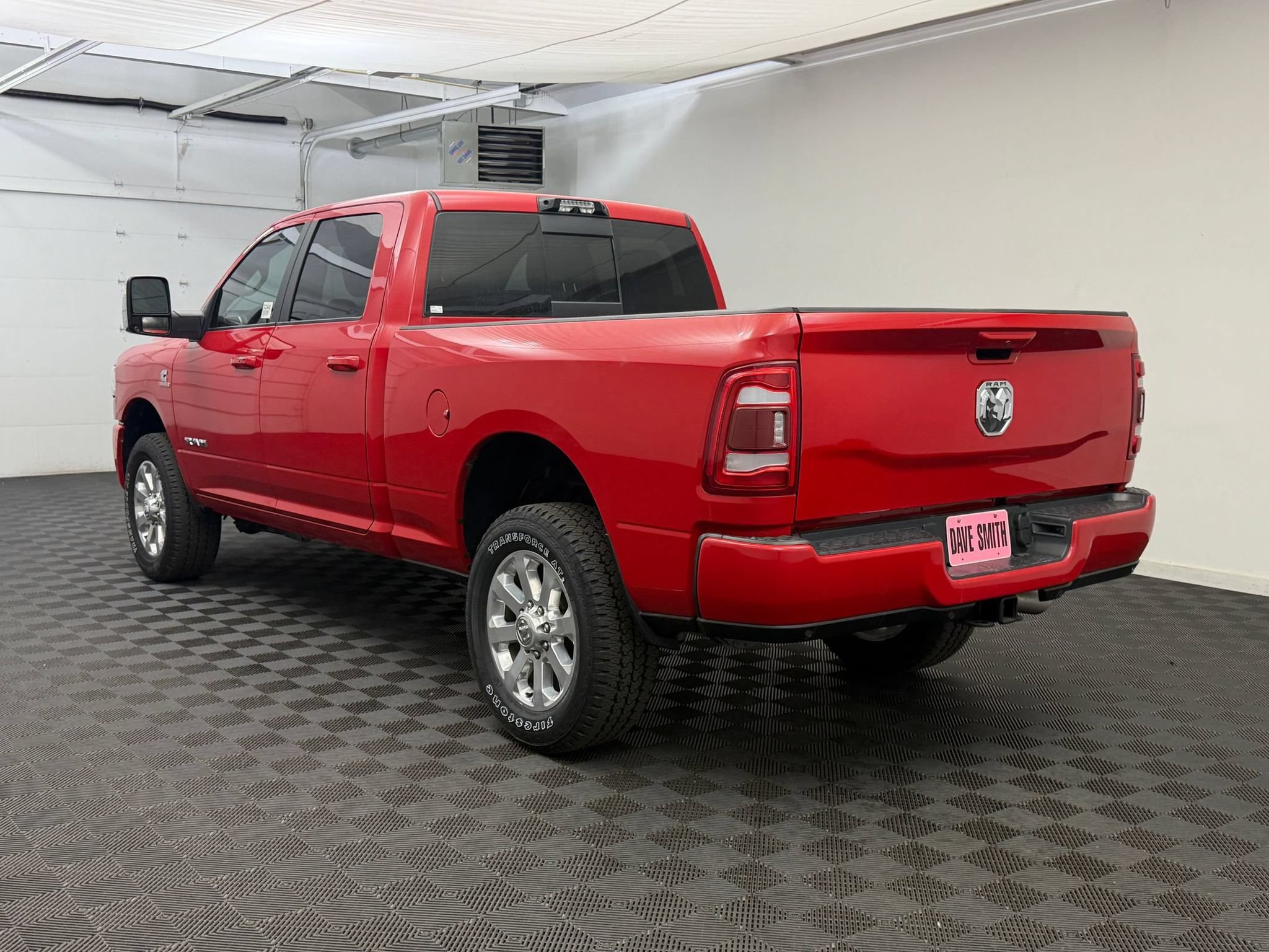 Used 2024 RAM 3500 Laramie AWD/4WD image 3