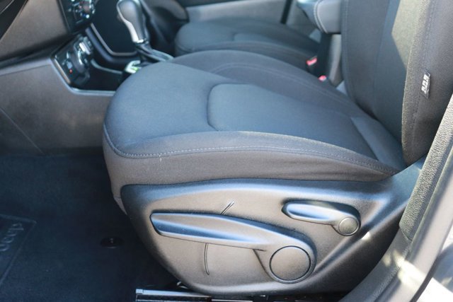 Used 2023 Jeep Renegade Latitude image 9