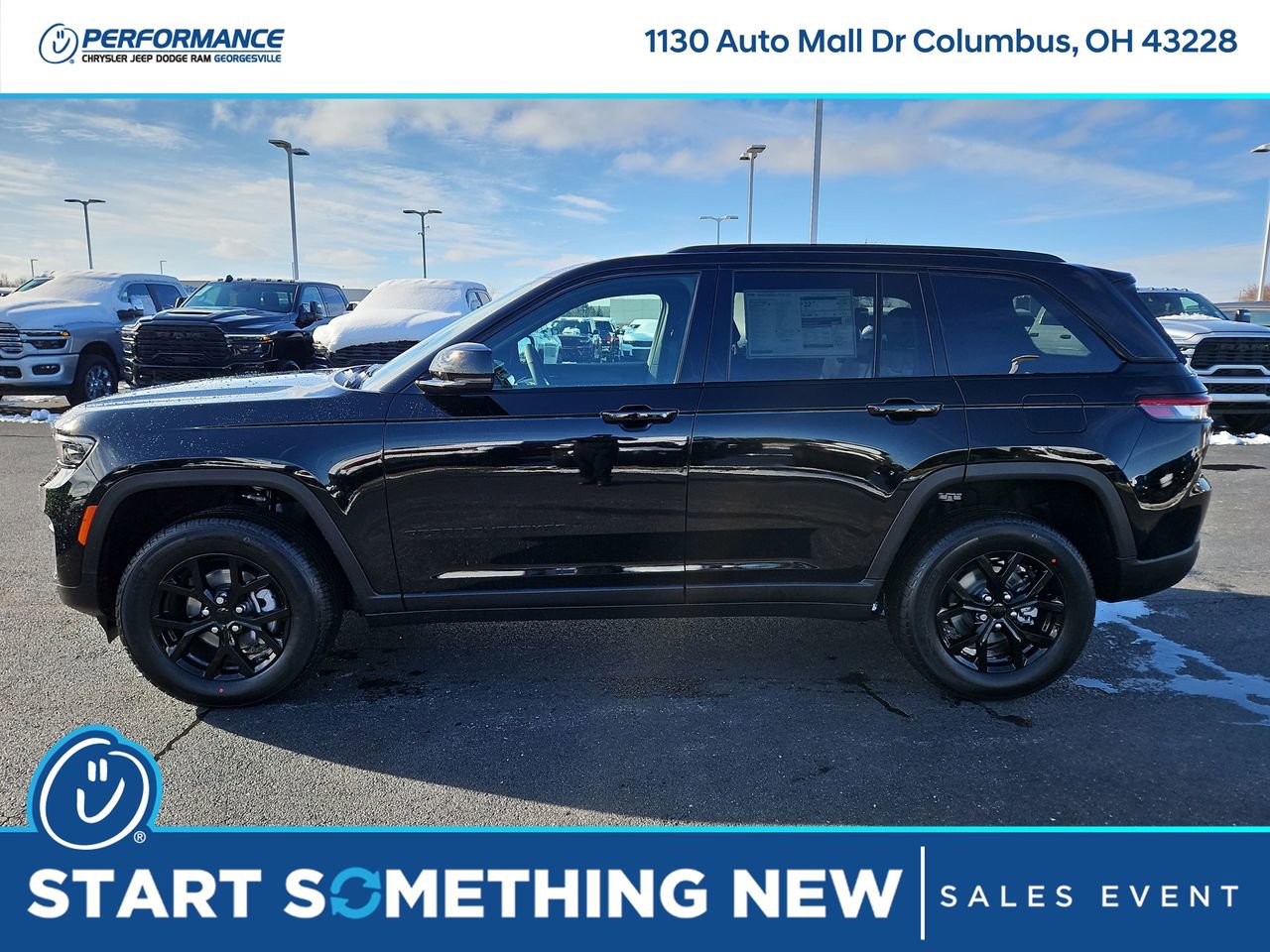 New 2025 Jeep Grand Cherokee Altitude image 4