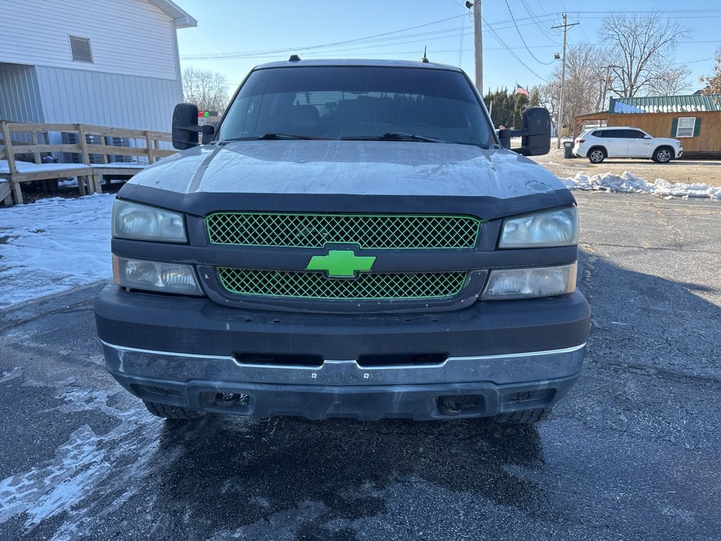 Used 2004 Chevrolet Silverado 2500 LT w/ Heavy-Duty Power Package image 11