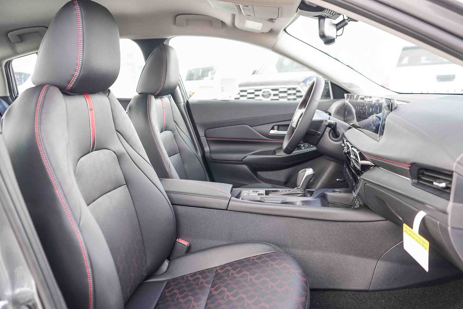 New 2027 Nissan Sentra SR w/ SR Premium Package FWD image 18