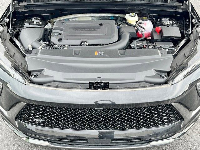 Certified 2025 Buick Envision Sport Touring image 35