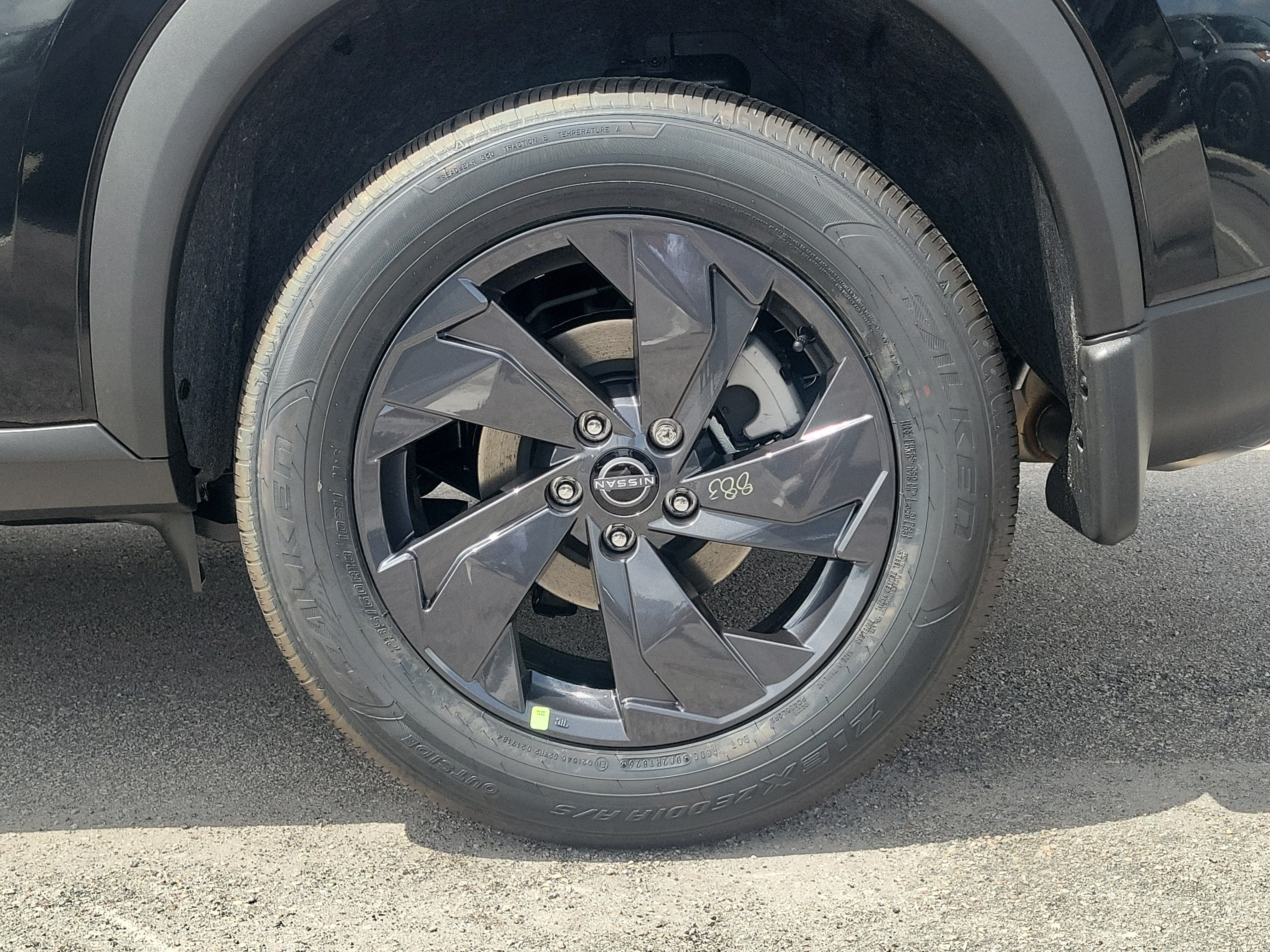New 2027 Nissan Rogue SV FWD image 7