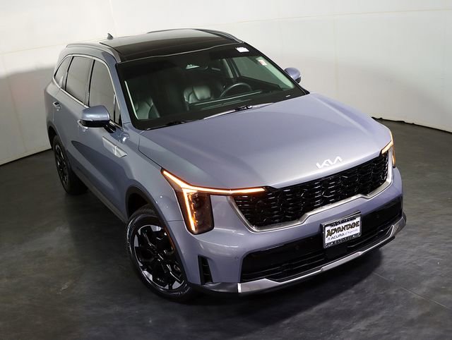 Used 2024 Kia Sorento S w/ Panoramic Sunroof Package image 7