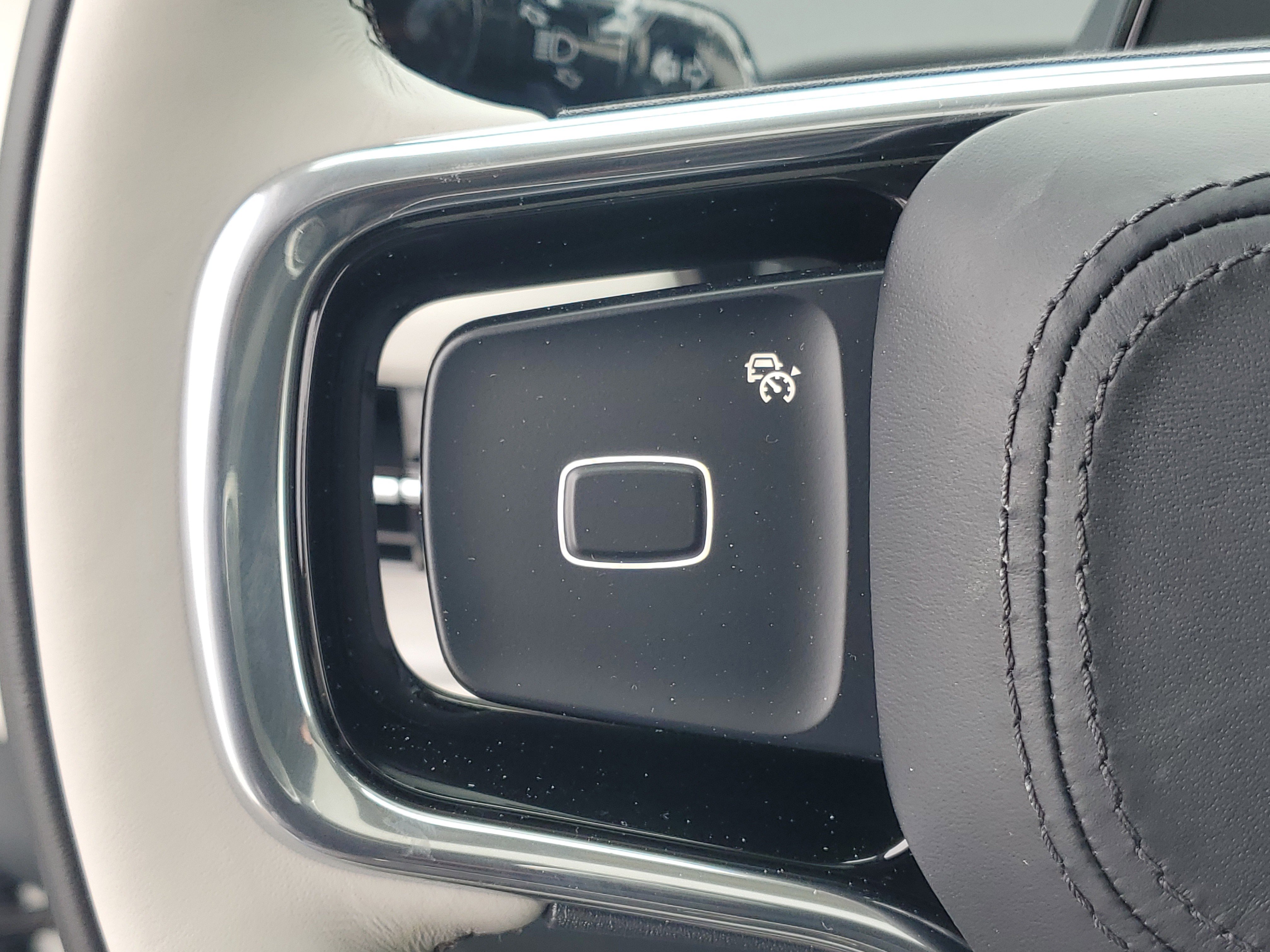 New 2026 Lincoln Navigator Reserve w/ Jet Appearance Package image 17