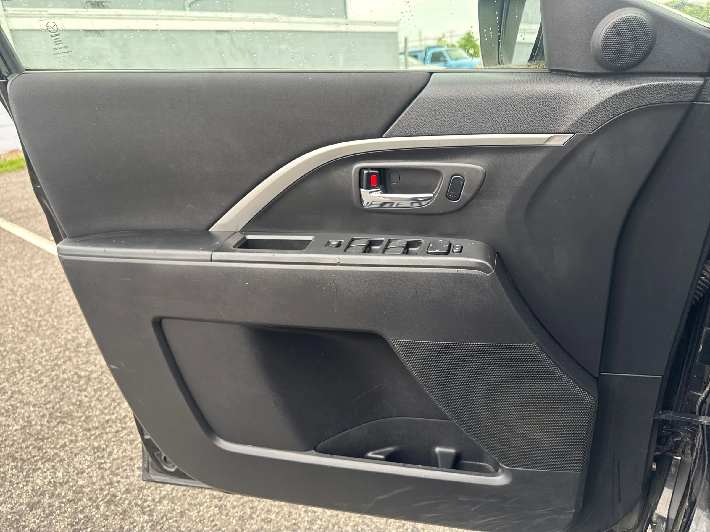 Used 2012 MAZDA MAZDA5 Grand Touring image 22