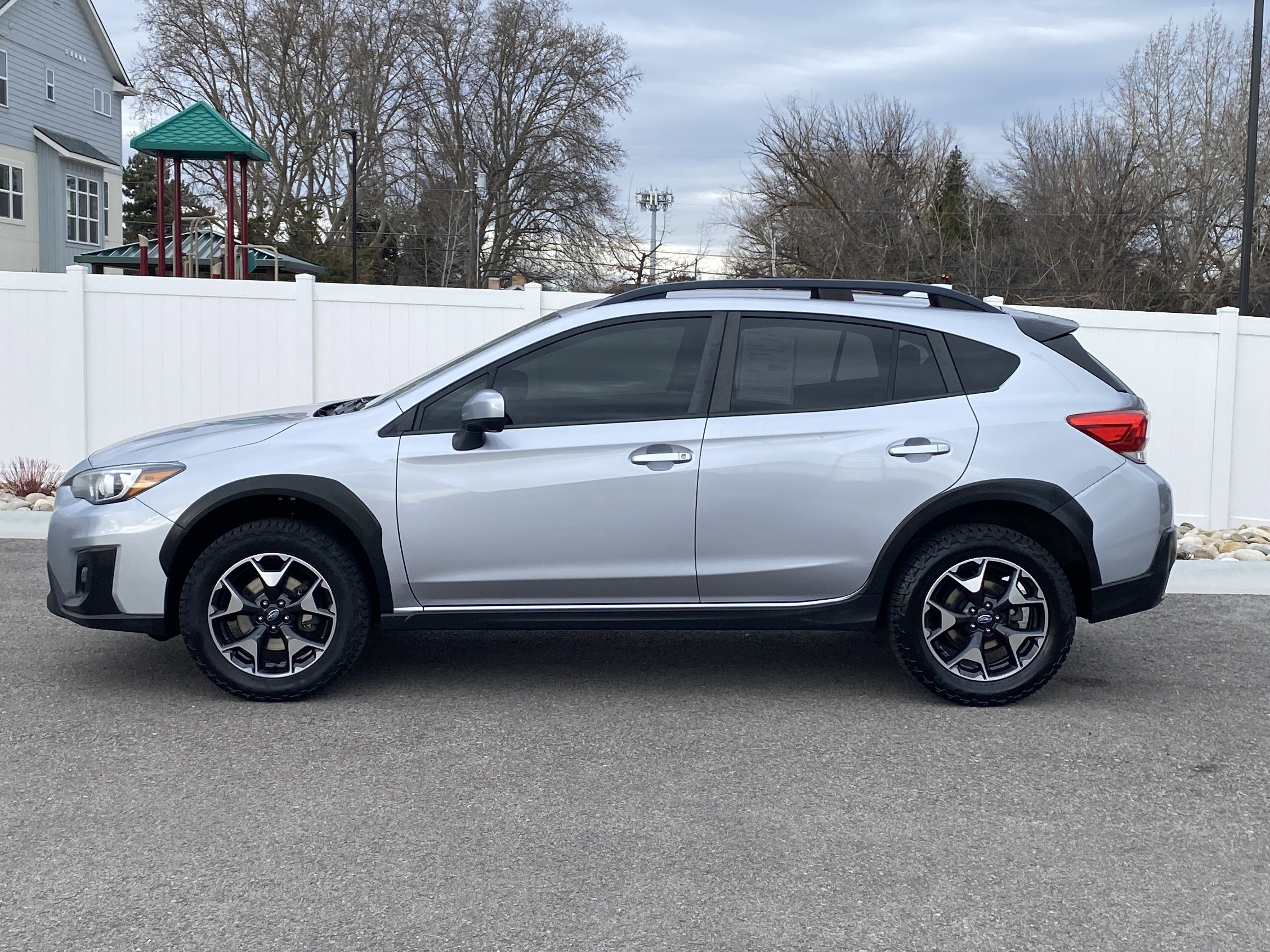 Used 2019 Subaru Crosstrek 2.0i Premium w/ Eyesight System image 3