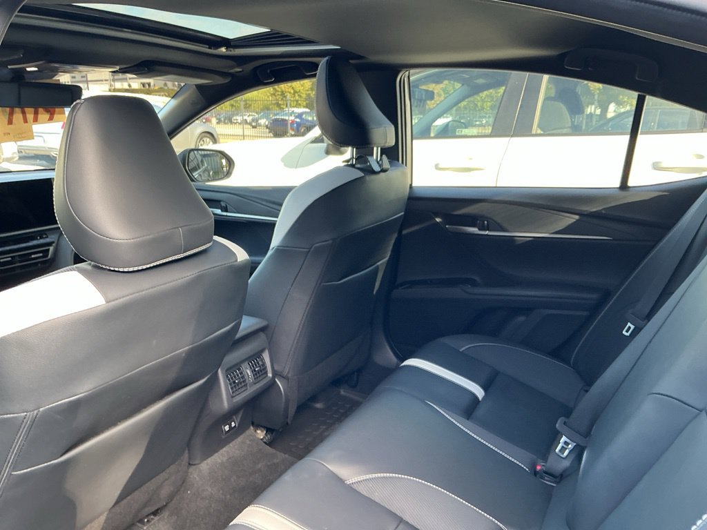 Used 2025 Toyota Camry SE w/ Multimedia Upgrade Package FWD image 29
