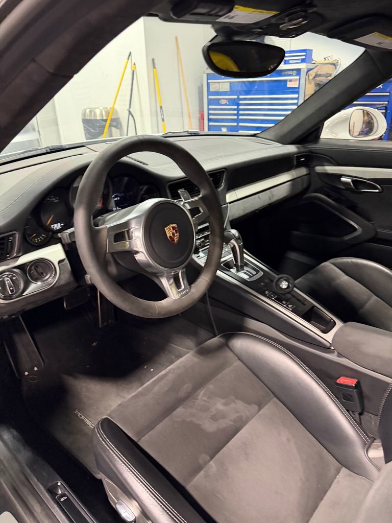 Used 2014 Porsche 911 GT3 RWD image 16