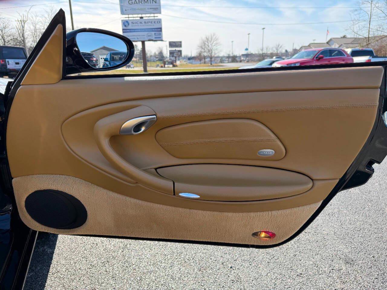 Used 2000 Porsche 911 Carrera 4 image 41