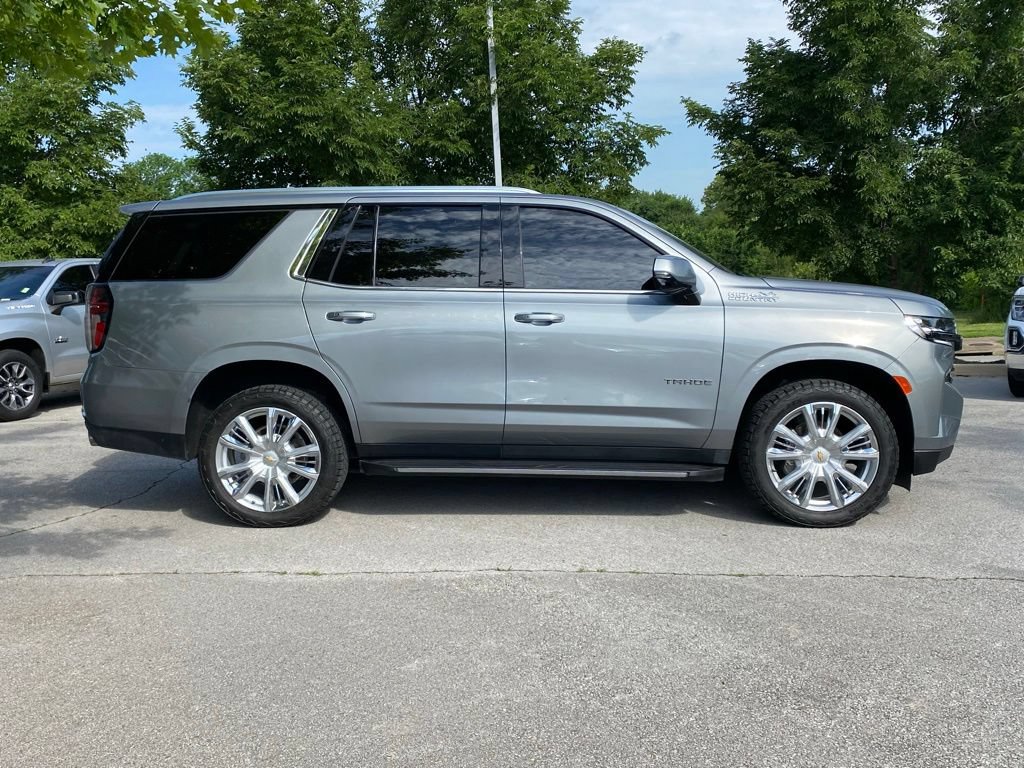 Used 2023 Chevrolet Tahoe High Country AWD/4WD image 9