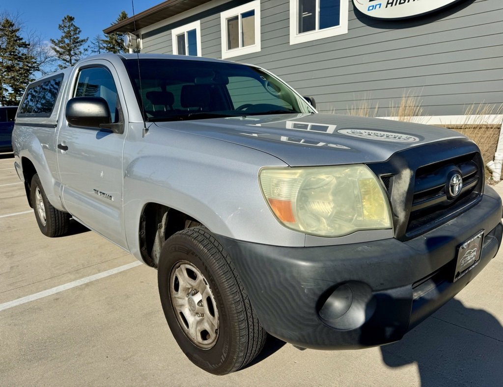 Used 2006 Toyota Tacoma 2WD Regular Cab image 2