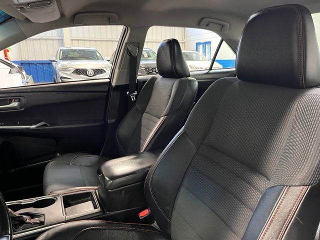 Used 2017 Toyota Camry SE FWD image 23
