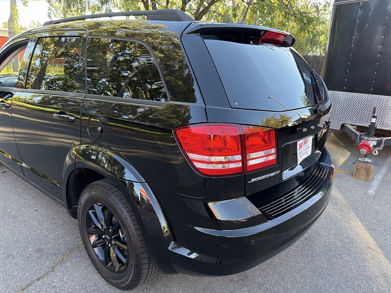 Used 2020 Dodge Journey SE w/ SE Popular Equipment Group FWD image 7