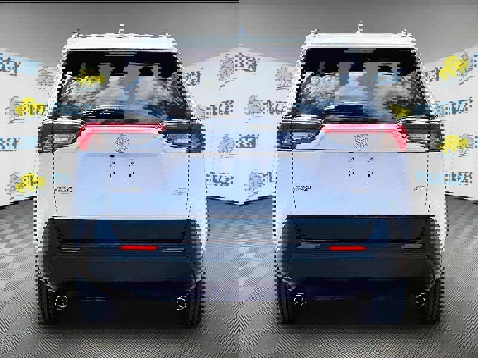 Used 2024 Toyota RAV4 XLE FWD image 5