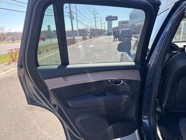 Certified 2025 Volvo XC90 B6 Plus image 14