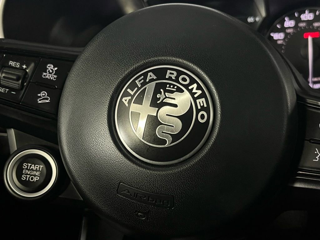 Used 2022 Alfa Romeo Stelvio Ti image 16
