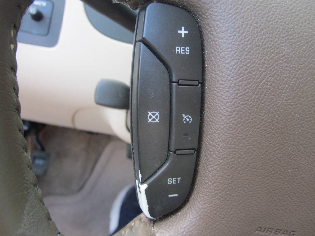 Used 2006 Chevrolet Impala LT w/ Preferred Equipment Group FWD image 24