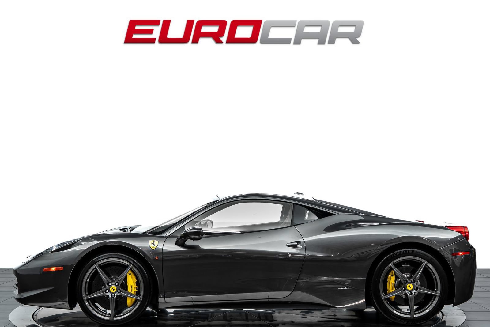 Used 2014 Ferrari 458 Italia Coupe RWD image 2