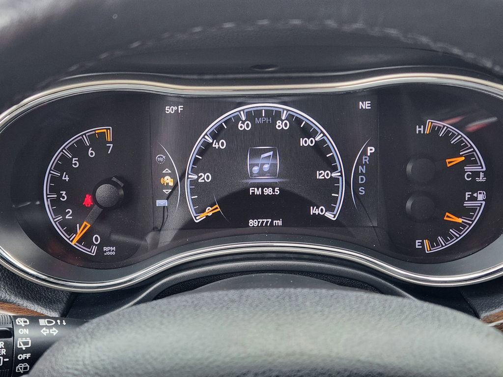 Used 2015 Jeep Grand Cherokee Limited w/ Luxury Group II image 18