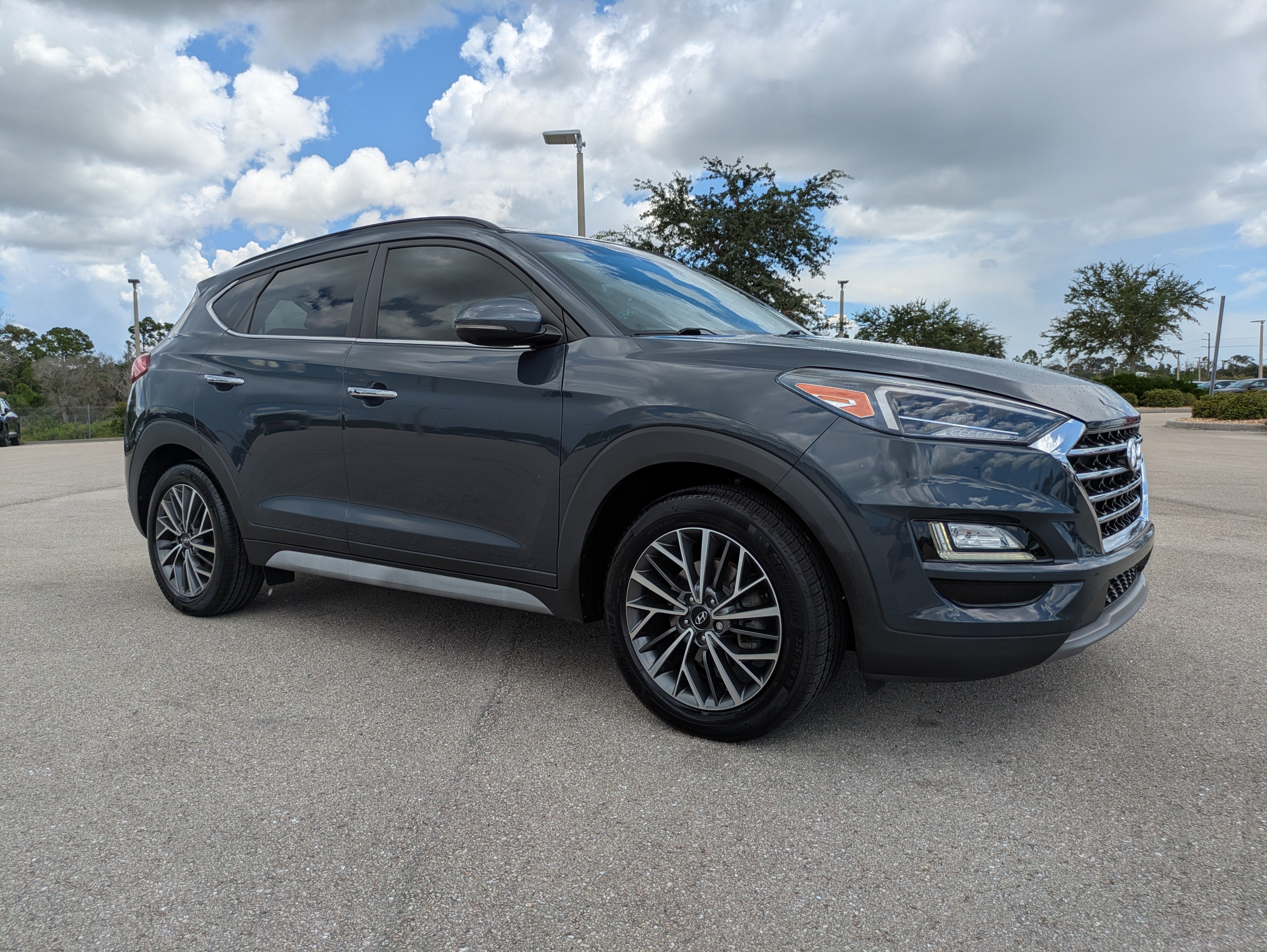 Used 2021 Hyundai Tucson Ultimate FWD image 2