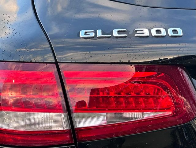 Certified 2017 Mercedes-Benz GLC 300 4MATIC image 9