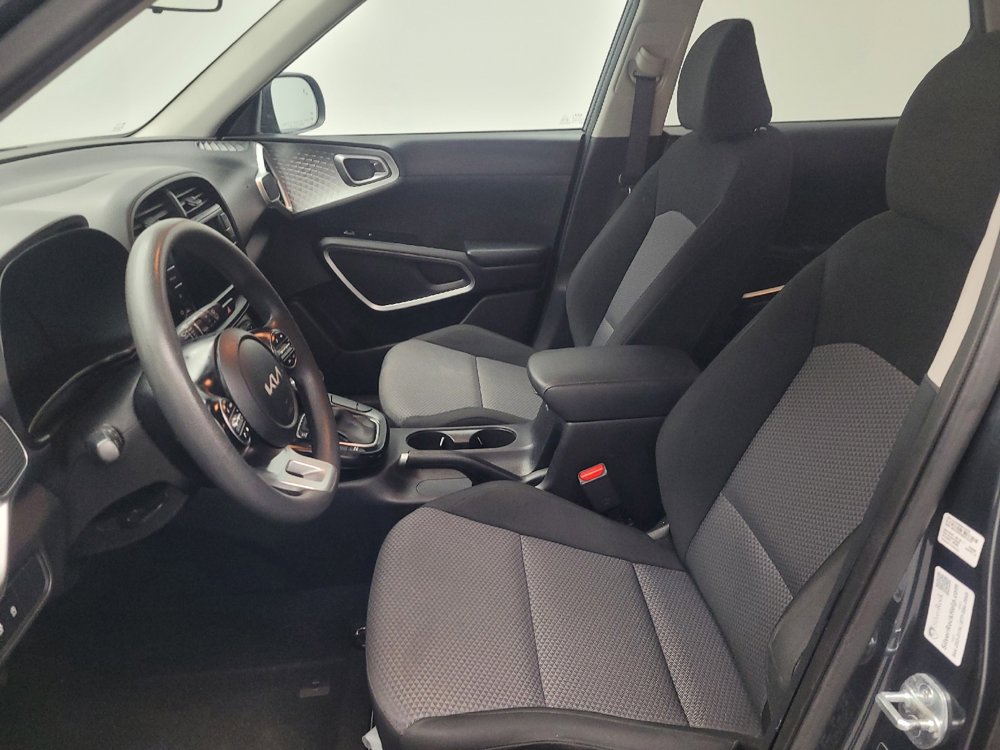 Used 2023 Kia Soul LX w/ Option Group 015 image 17