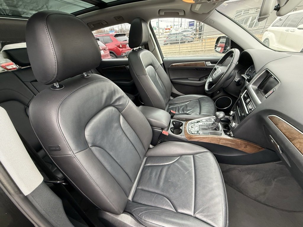 Used 2016 Audi Q5 2.0T Premium Plus w/ Technology Package image 42