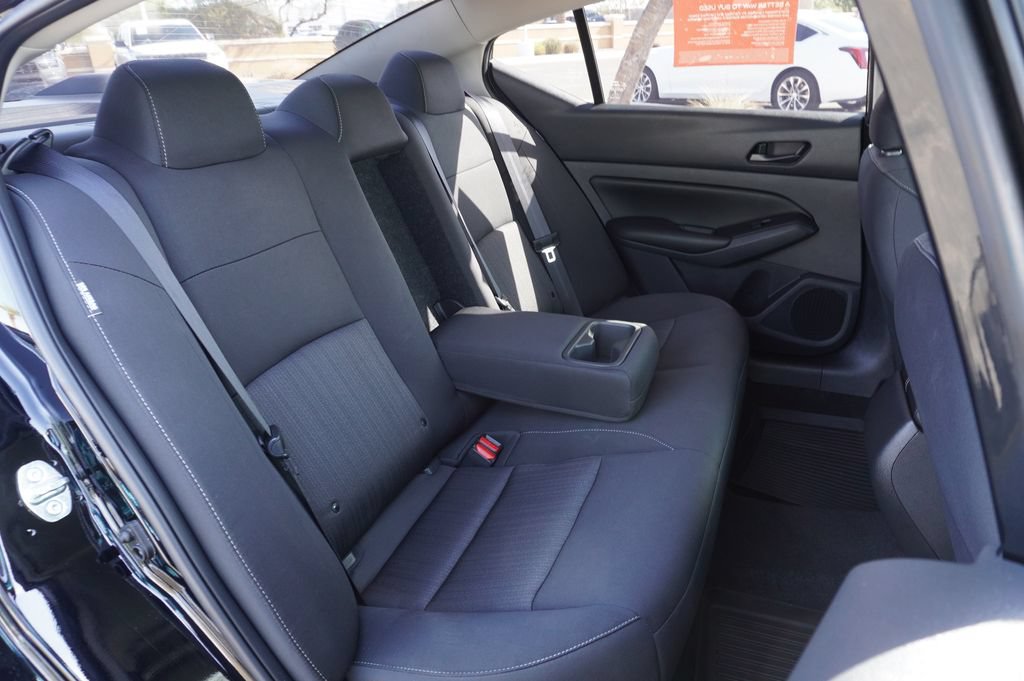 Used 2025 Nissan Altima 2.5 S FWD image 9