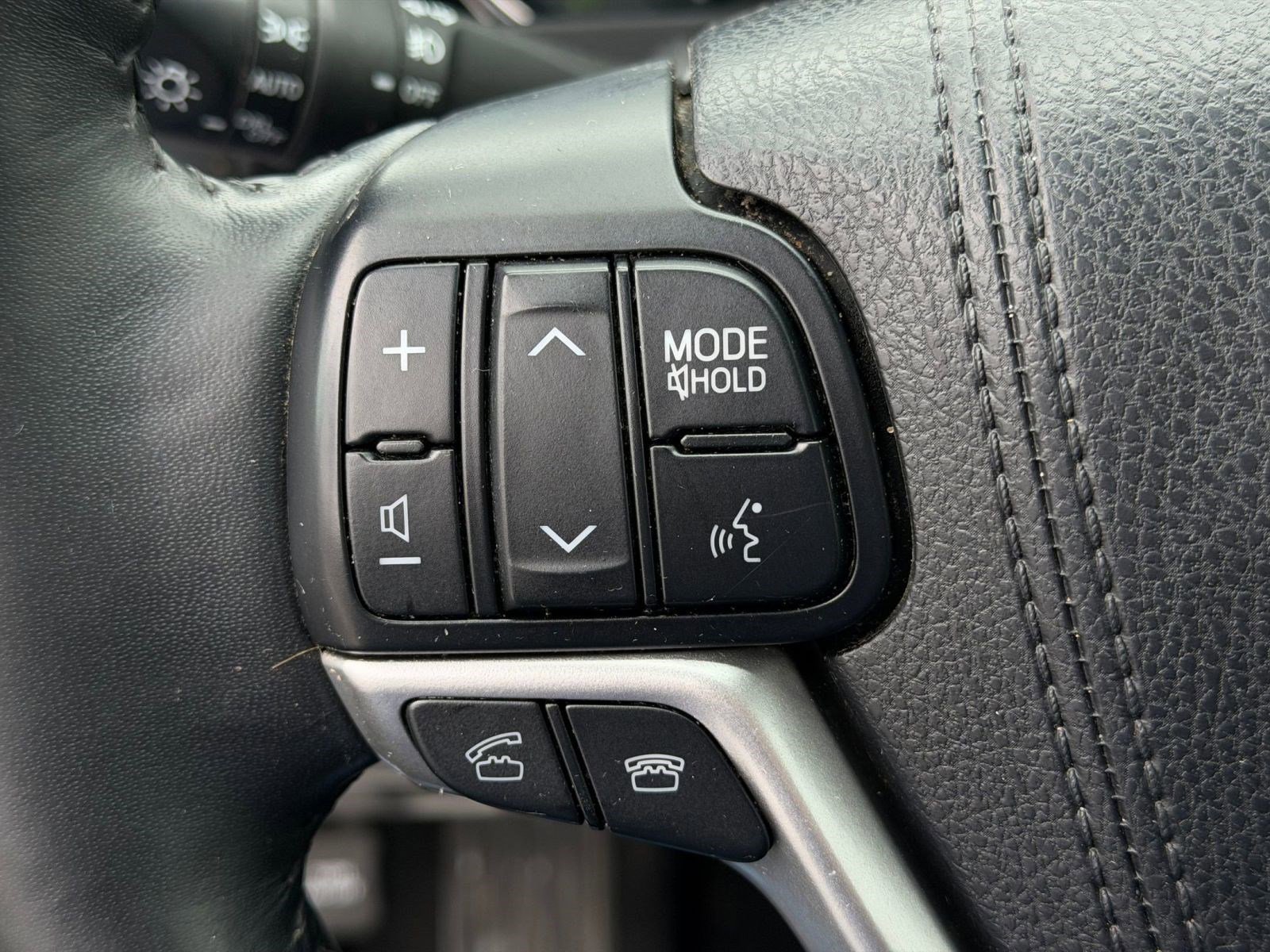 Used 2015 Toyota Highlander Limited Platinum image 30