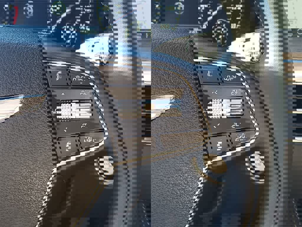 Used 2021 Genesis G90 3.3T Premium image 26