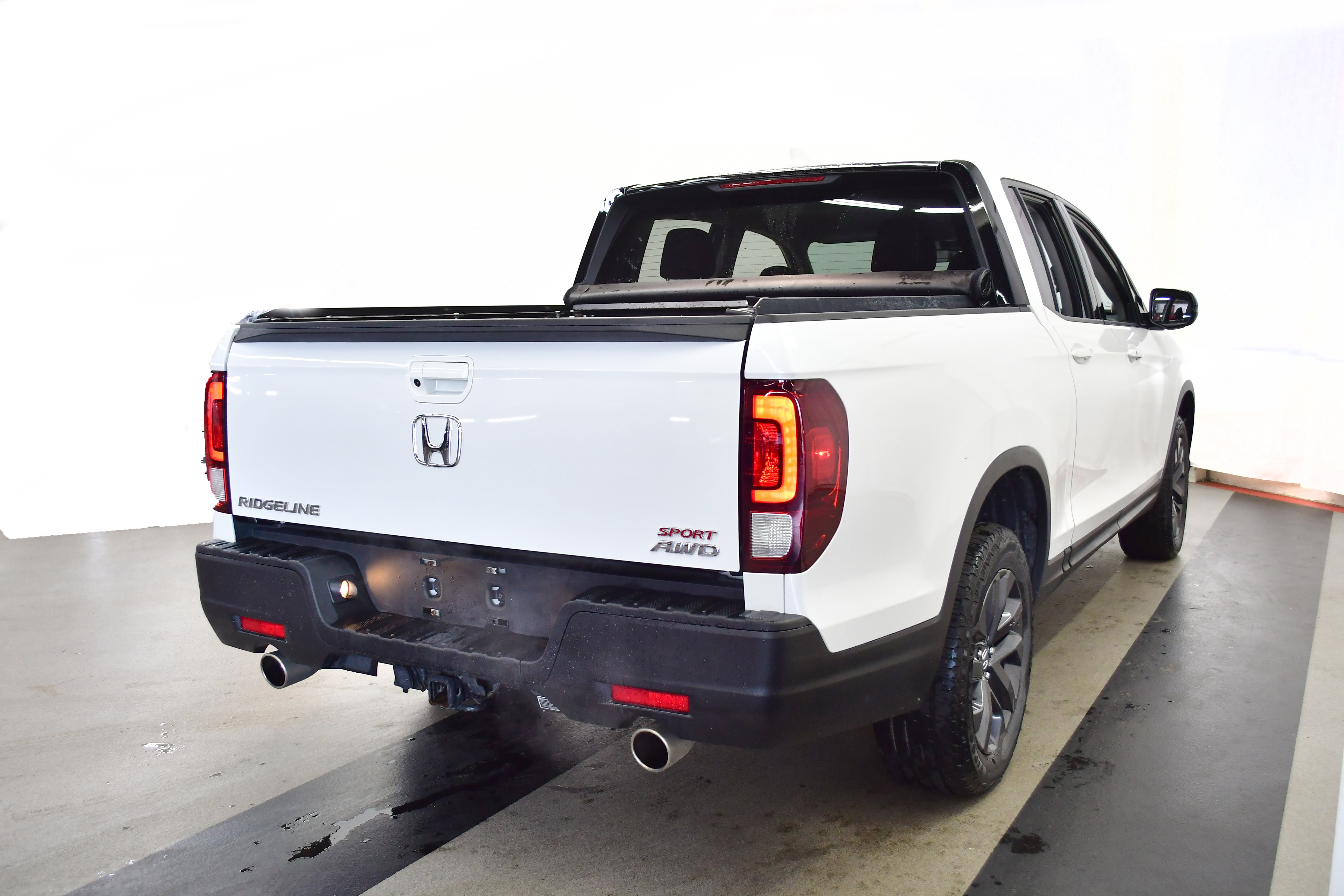 Used 2023 Honda Ridgeline Sport image 7