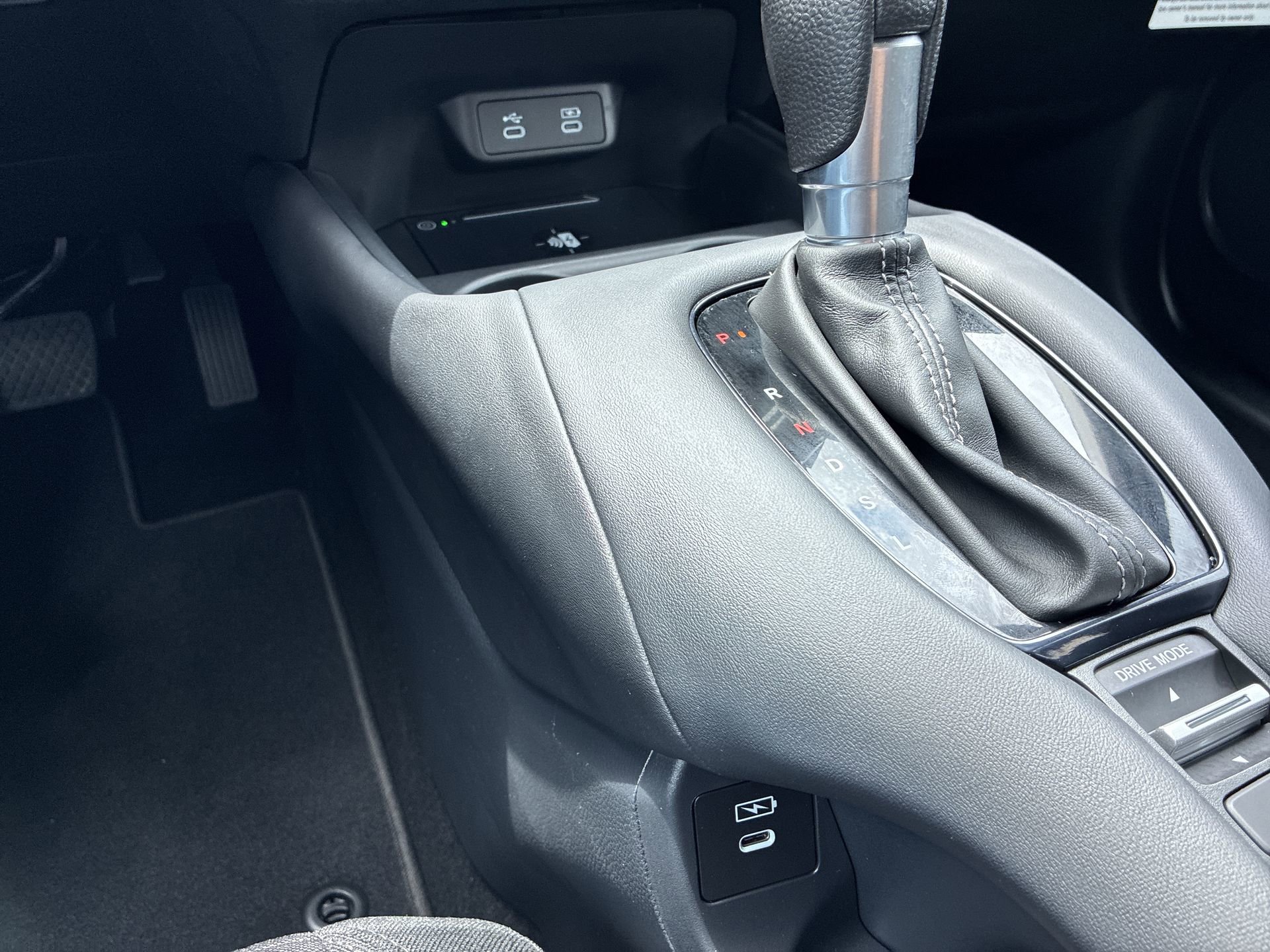 Certified 2026 Honda HR-V LX image 32