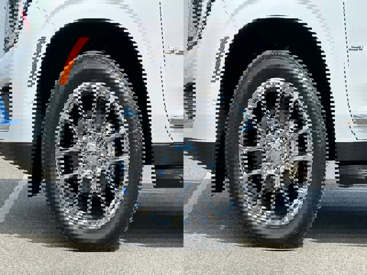 New 2026 GMC Yukon Elevation w/ Elevation Premium Package image 35