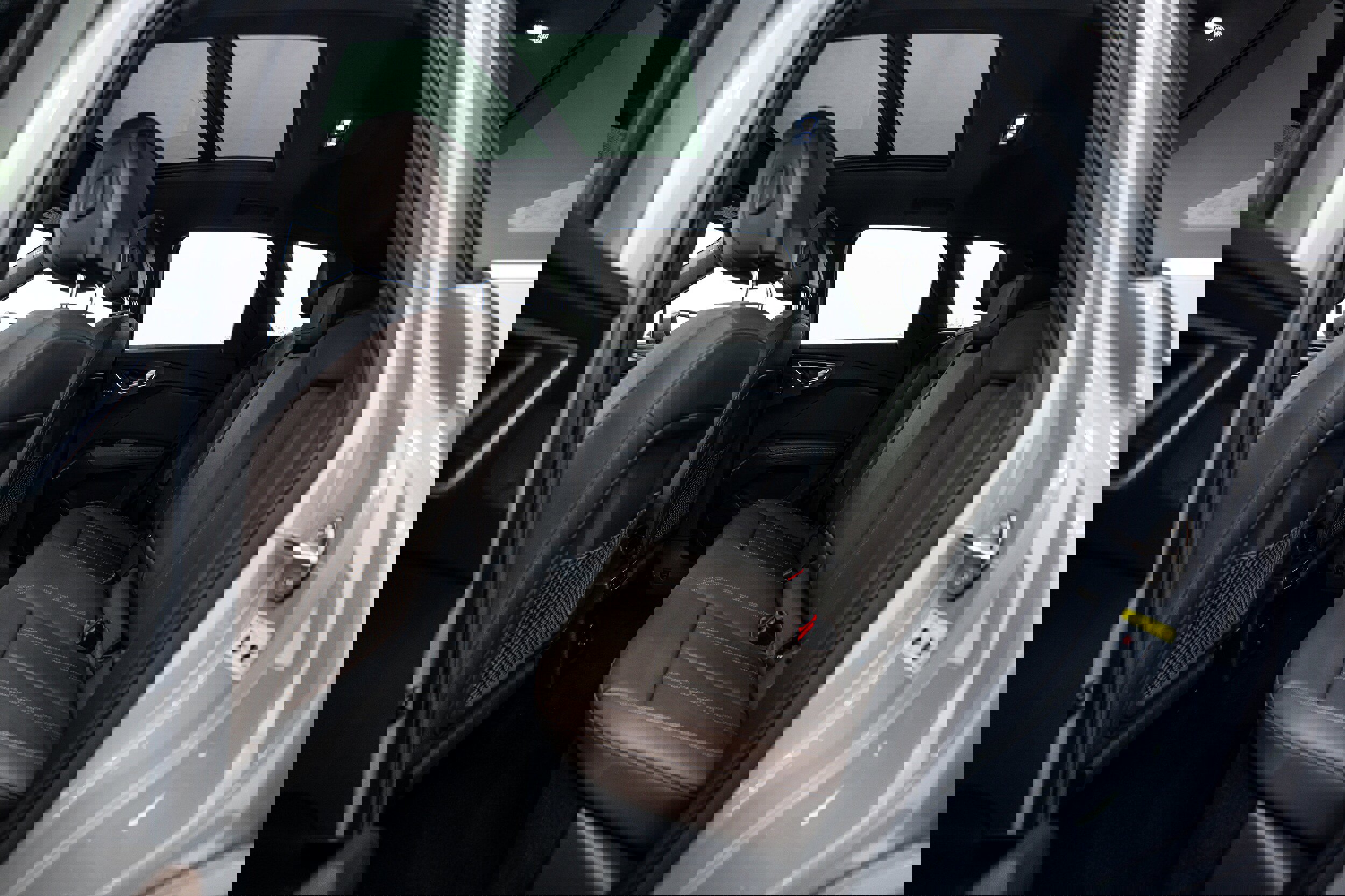 Used 2024 Audi Q4 e-tron Prestige image 14