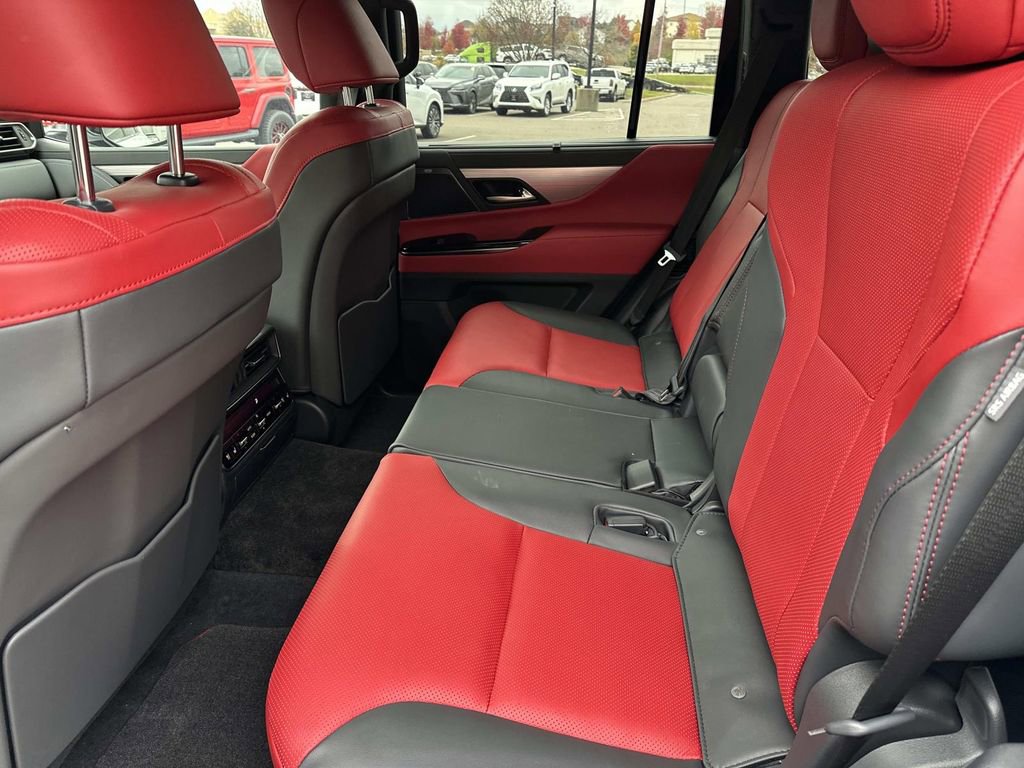 New 2025 Lexus LX 700h F Sport image 9