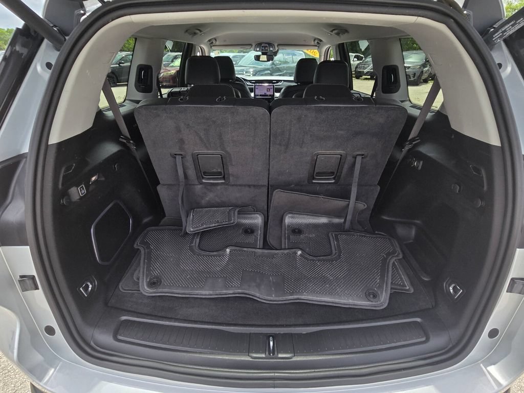 Used 2022 Jeep Grand Cherokee L Limited RWD image 17