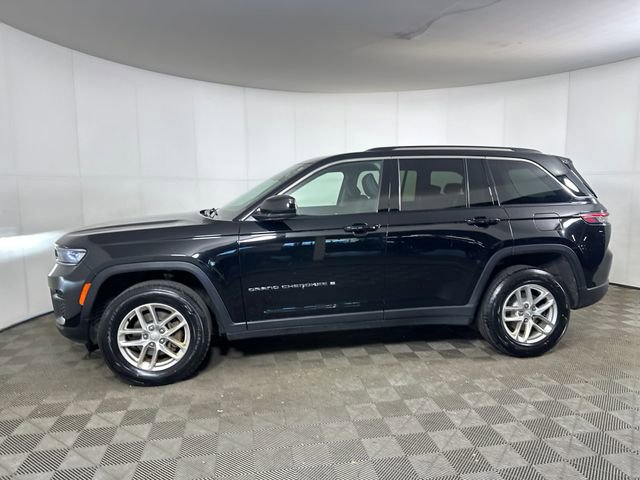 Used 2023 Jeep Grand Cherokee Laredo w/ Luxury Tech Group I image 6