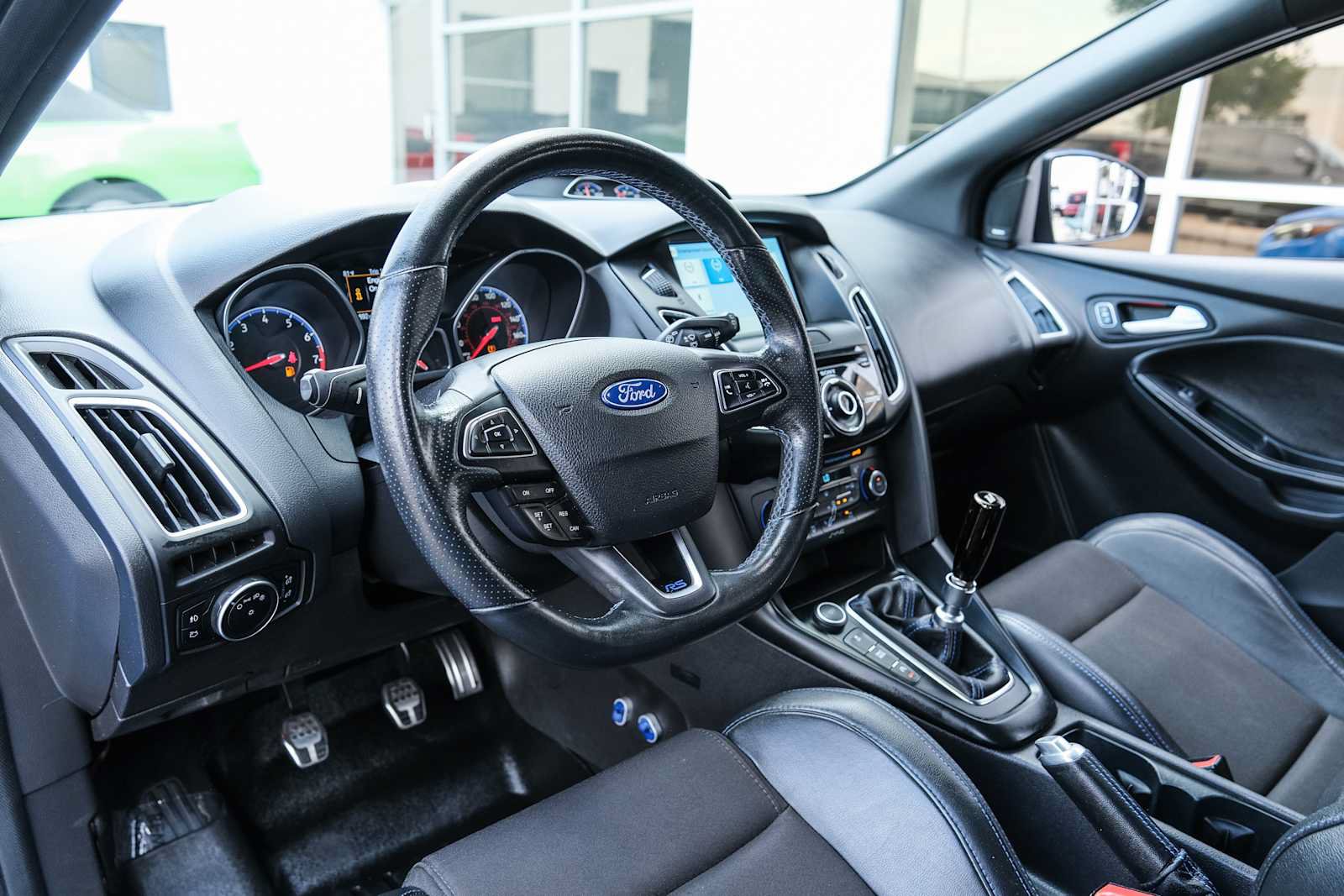 Used 2017 Ford Focus RS AWD/4WD image 26