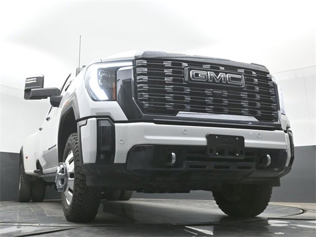 Used 2024 GMC Sierra 3500 Denali Ultimate image 45