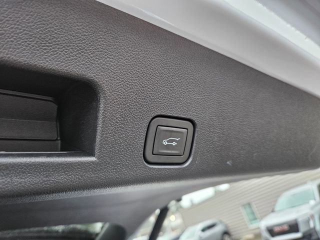 New 2026 GMC Acadia Denali w/ Super Cruise Package image 12