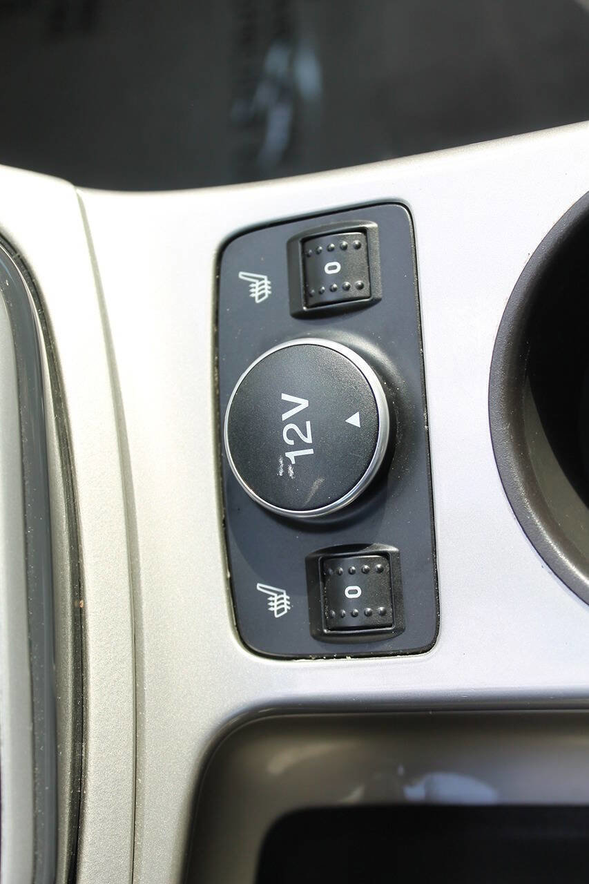 Used 2013 Ford C-MAX SEL FWD image 37