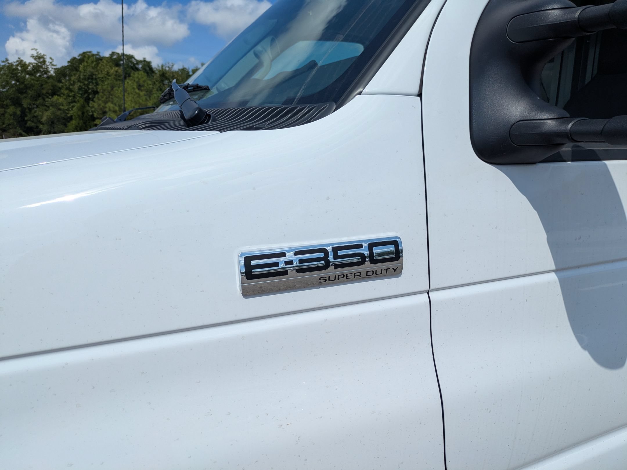 New 2027 Ford E-350 and Econoline 350 Super Duty w/ Power Equipment Group RWD image 11