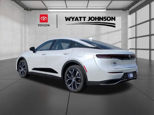 Certified 2023 Toyota Crown XLE image 3