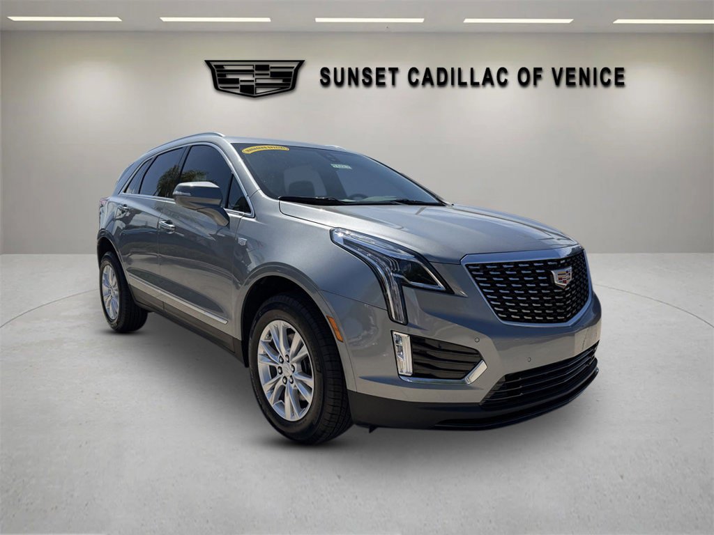 New 2026 Cadillac XT5 Luxury