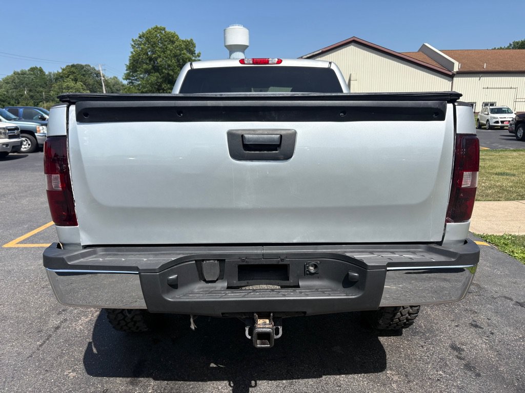Used 2010 Chevrolet Silverado 2500 W/T w/ Snow Plow Prep Package AWD/4WD image 7