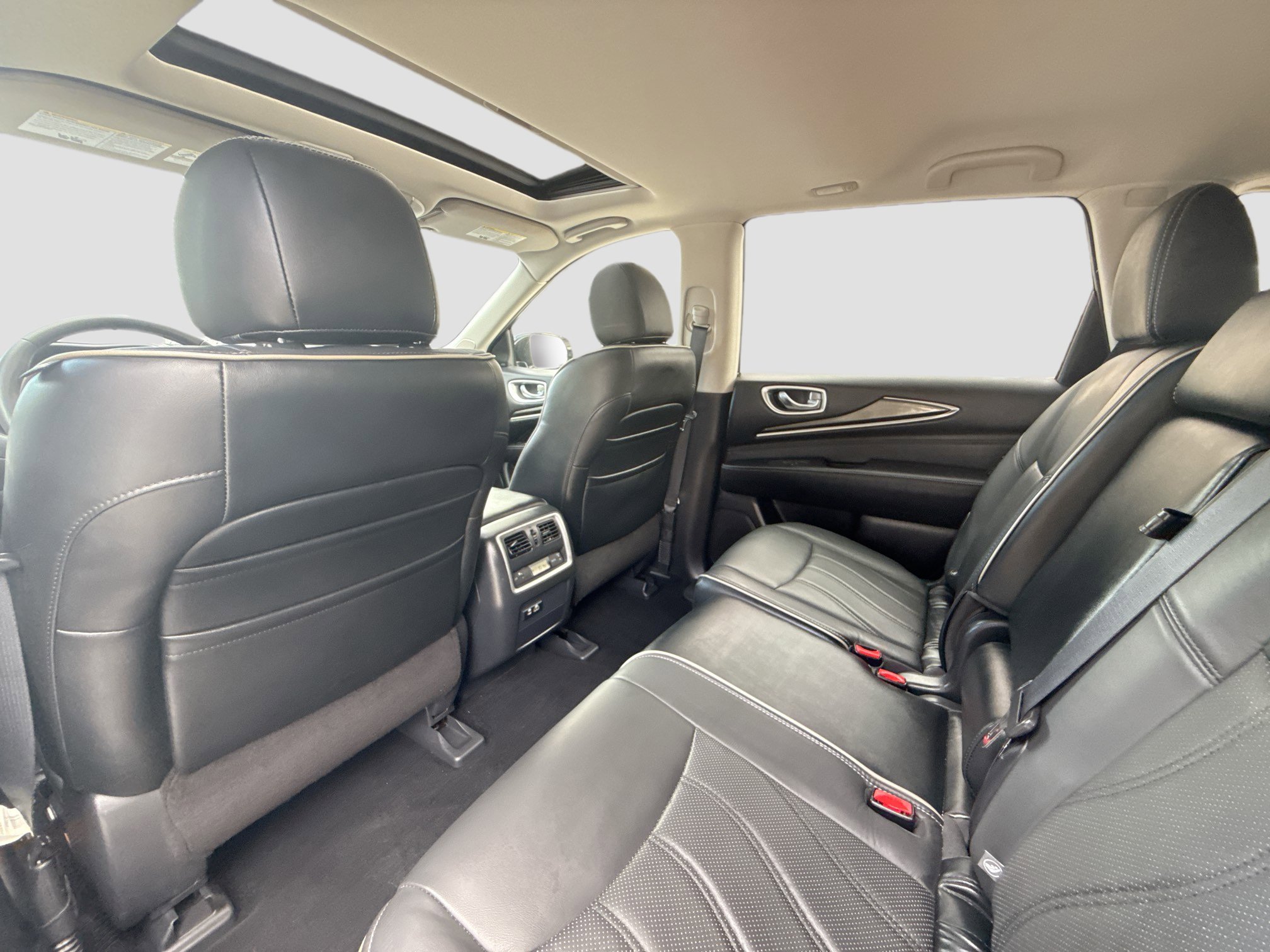 Used 2019 INFINITI QX60 Luxe w/ Essential Package image 25