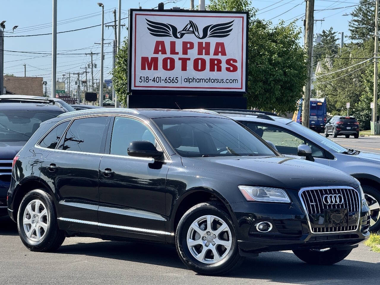 Used 2014 Audi Q5 2.0T Premium Plus w/ Premium Plus Package AWD/4WD image 1
